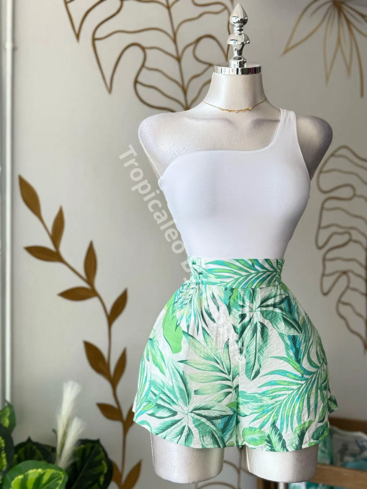 Palm Breeze Shorts