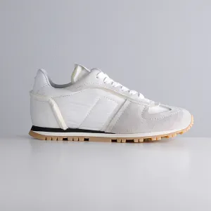 RETRO RUNNER