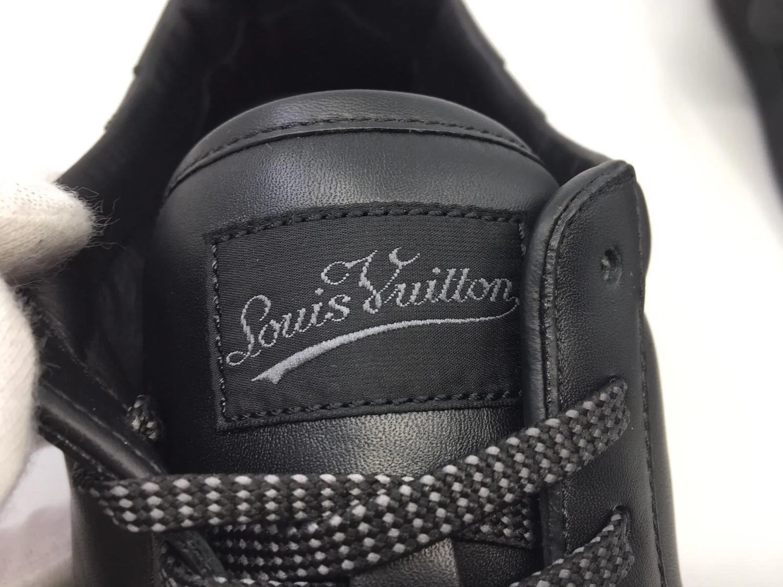 Rivoli Sneaker