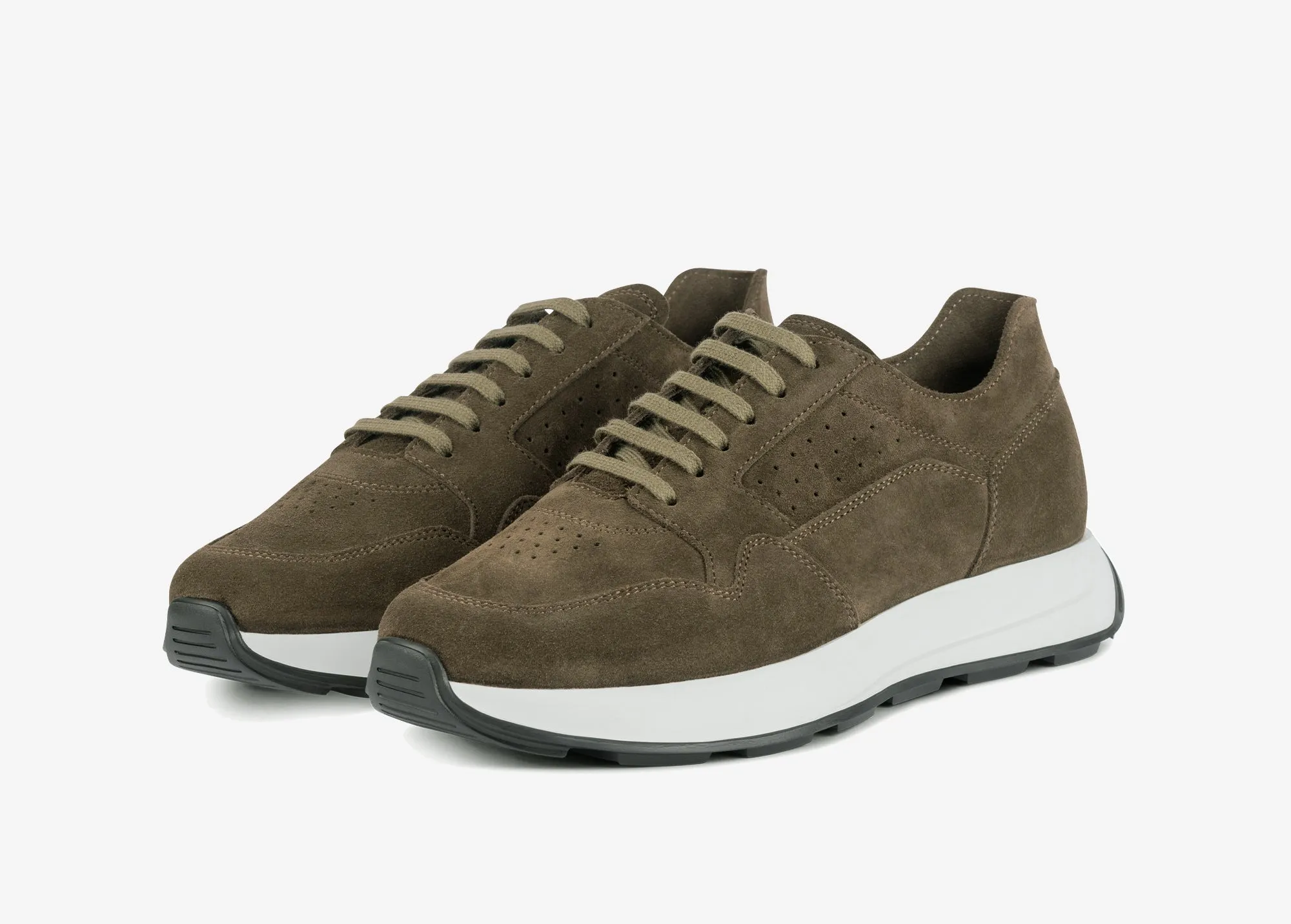 Running sneaker in suede verde