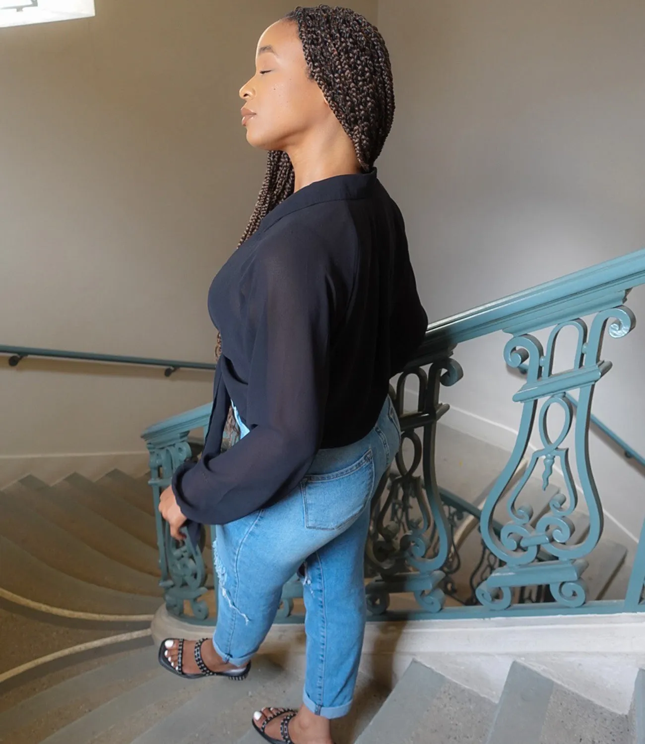 Secrets Out Wrap Top(Black)