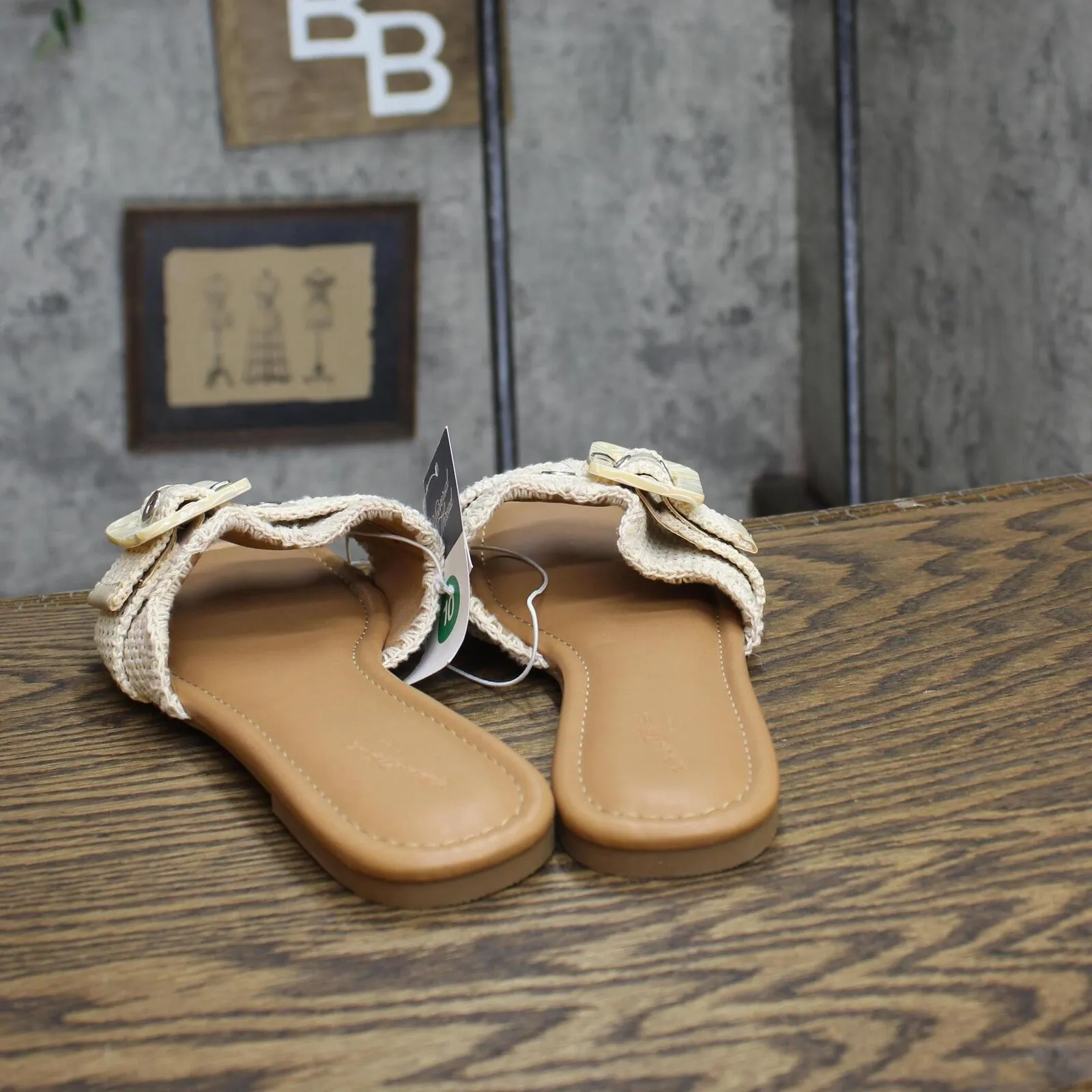 Universal Thread Chrissy Slide Sandals with Memory Foam Insole Beige Brown 10M