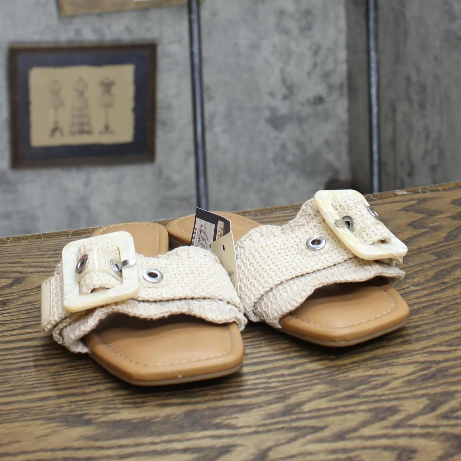 Universal Thread Chrissy Slide Sandals with Memory Foam Insole Beige Brown 6M