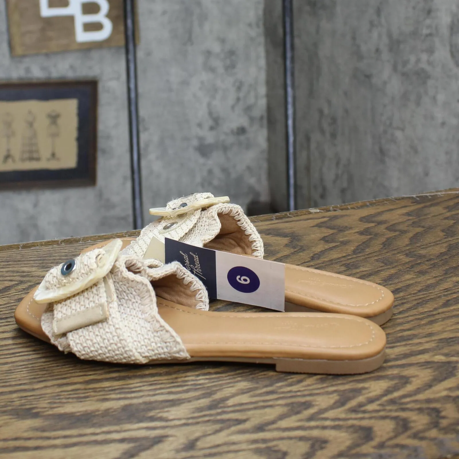Universal Thread Chrissy Slide Sandals with Memory Foam Insole Beige Brown 6M