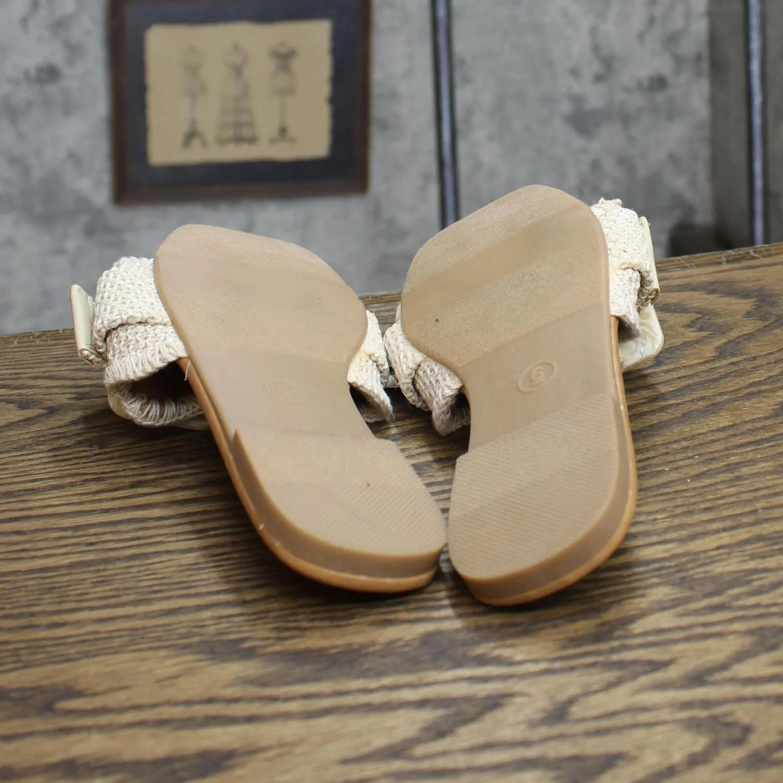 Universal Thread Chrissy Slide Sandals with Memory Foam Insole Beige Brown 6M