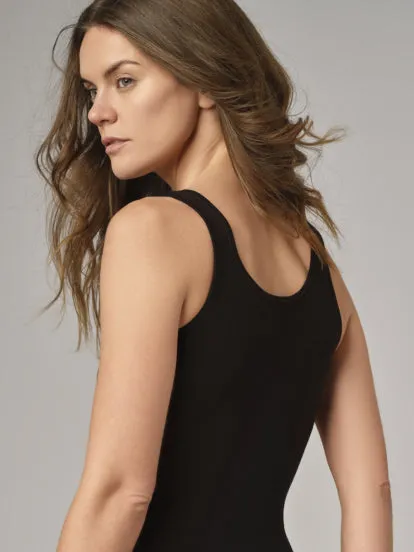 White & Black organic and fair-trade top by Comazo