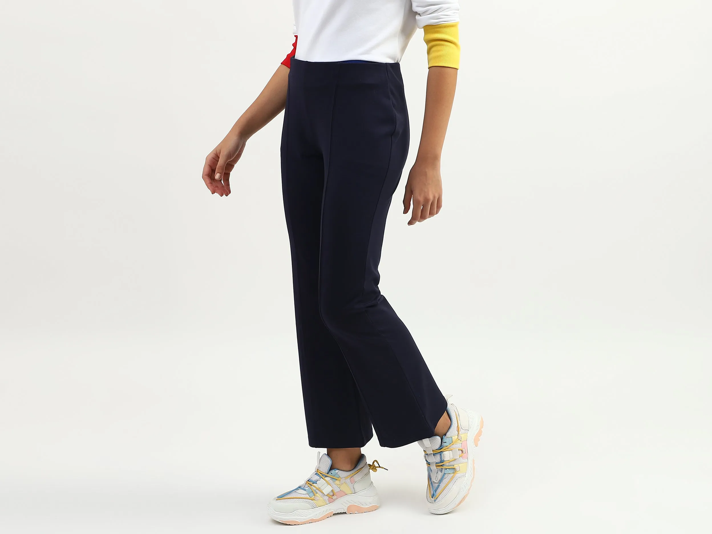 Women Solid Regular Fit Trousers