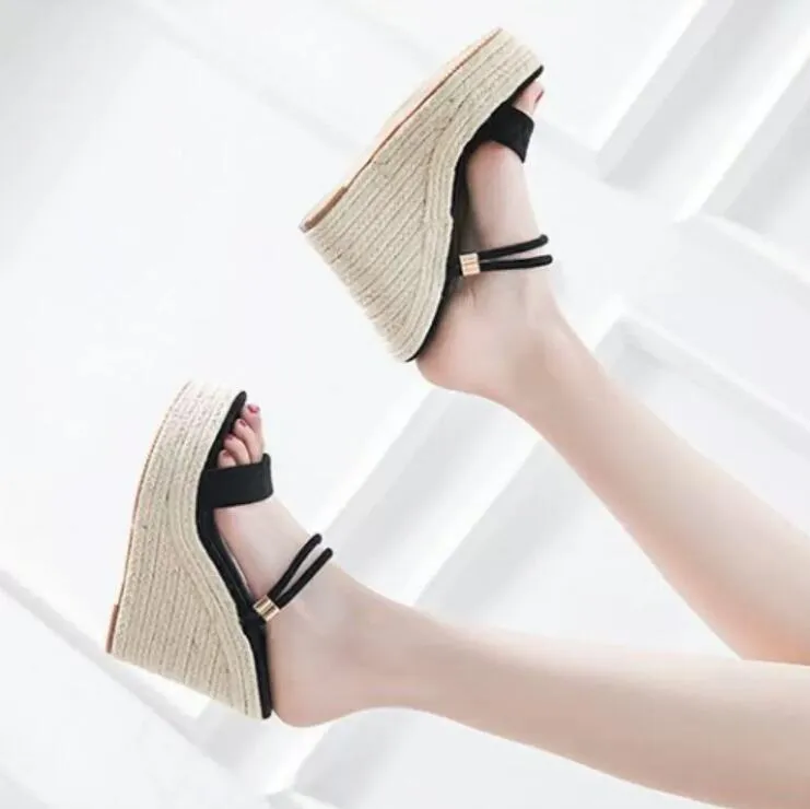 Women's Petite Slip On Platform Wedge Sandals MS387