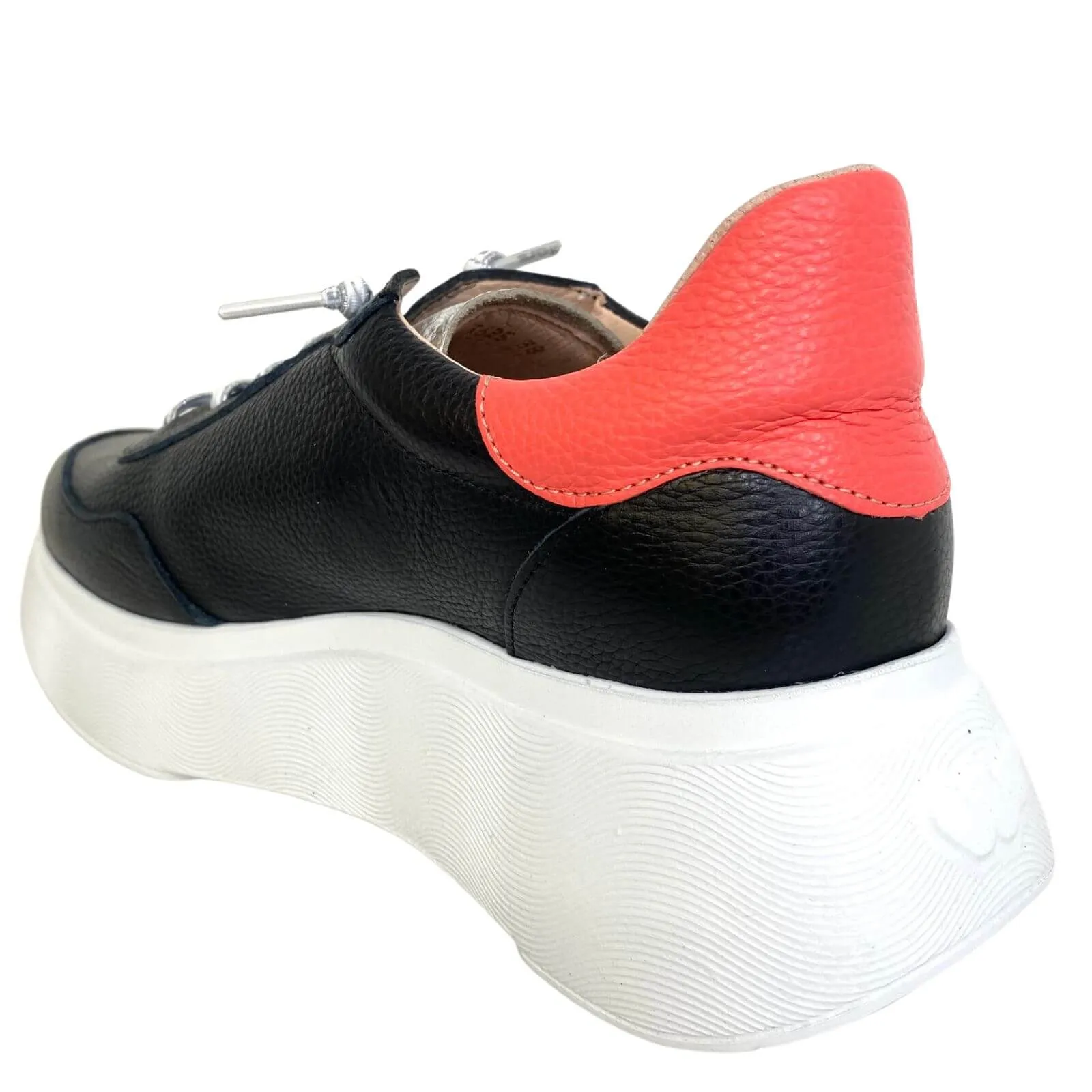 Wonders Black & Coral Leather Sneakers